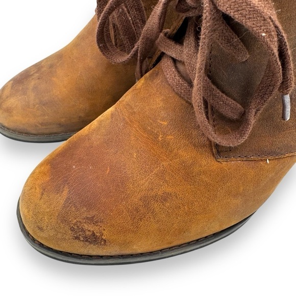 Clarks Indigo Distressed Nubuck Leather Lace Up Ankle Boots, Brown, Size 9.5 - Picture 4 of 12